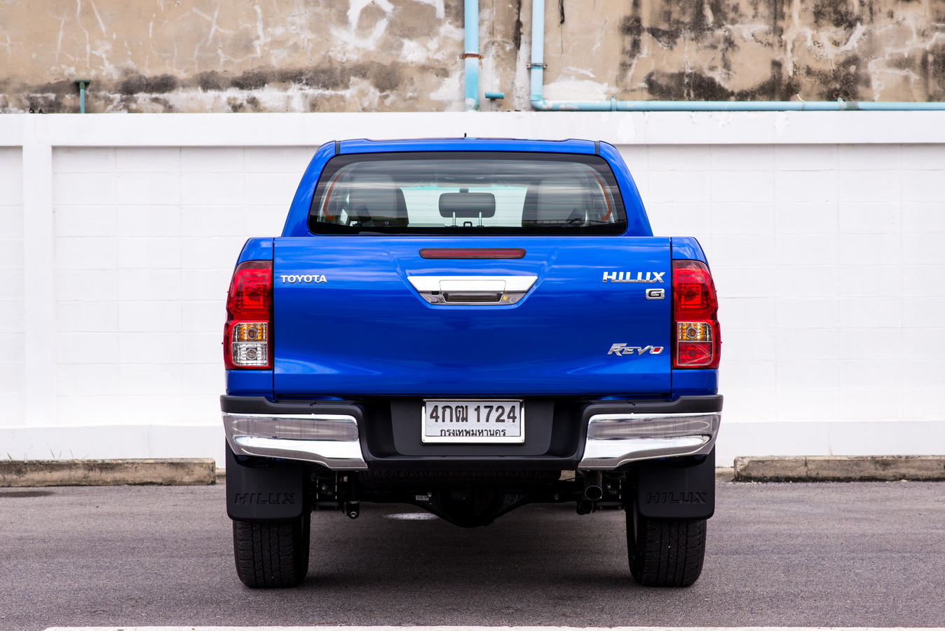 test group TOYOTA HILUX REVO 07