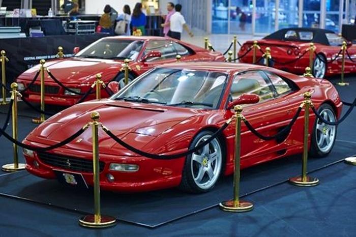 The Classic Ferrari Collection