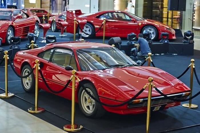 The Classic Ferrari Collection