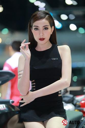 พริตตี้motor expo 2105