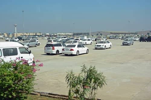 ယခုႏွစ္အတြင္း အိမ္စီးကားတင္သြင္းမွဳအစီးေရေလ်ာ့က်ခဲ့ေသာ္လည္း တန္ဖိုးအားျဖင့္ပိုမ်ားေန