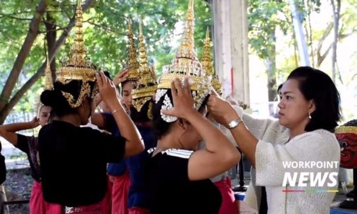 ด้วยใจภักดิ์ ! นักศึกษากว่า 100 ชีวิต ซ้อมโขนพระราชพิธีถวายพระเพลิงพระบรมศพ