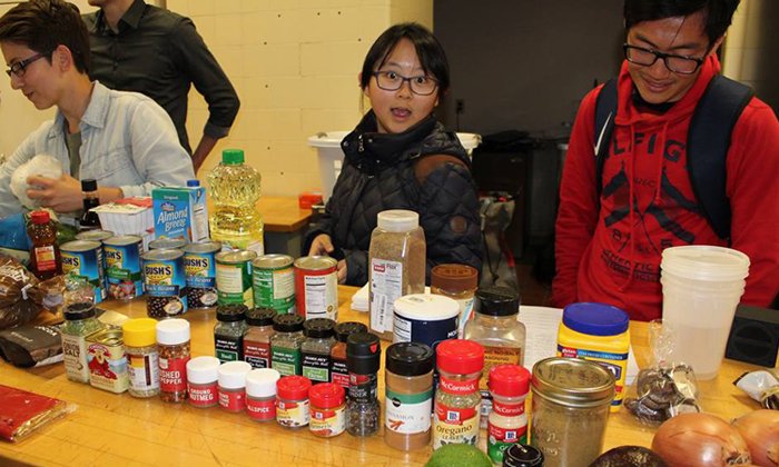 “Basic Needs Hub” พื้นที่บริการอาหารสำหรับนักศึกษาใน ม.แคลิฟอร์เนีย