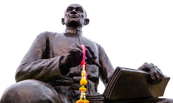 15 เรื่องน่ารู้ เกี่ยวกับ สุนทรภู่ ประวัติกวี 4 แผ่นดิน ของประเทศไทย