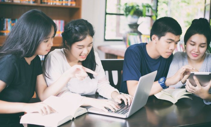 The 21st Century Skills “ทักษะสำคัญ ก้าวทันโลกอนาคต”