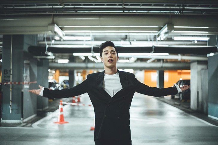 จ๊อบ ธัชพล
