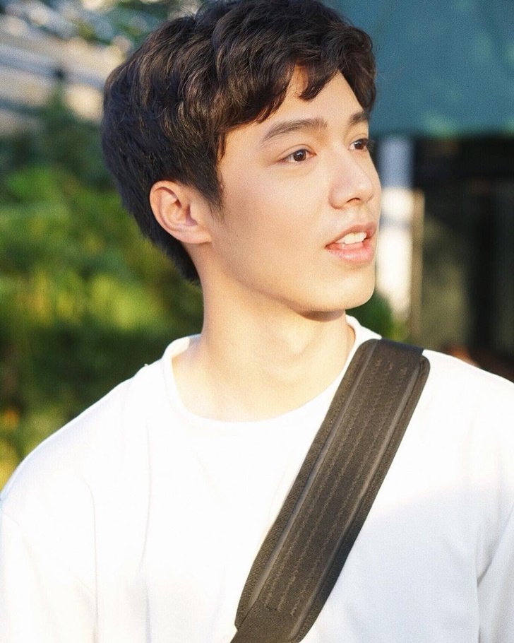 จ๊อบ ธัชพล