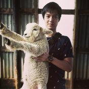 จ๊อบ ธัชพล