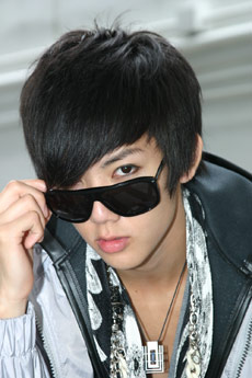 โทโมะ-วิศวะ ไทยานนทร์