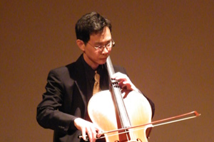 ว.ดนตรี ม.รังสิต จัดดการแสดง "Cello Recital by Apichai Leamthong"