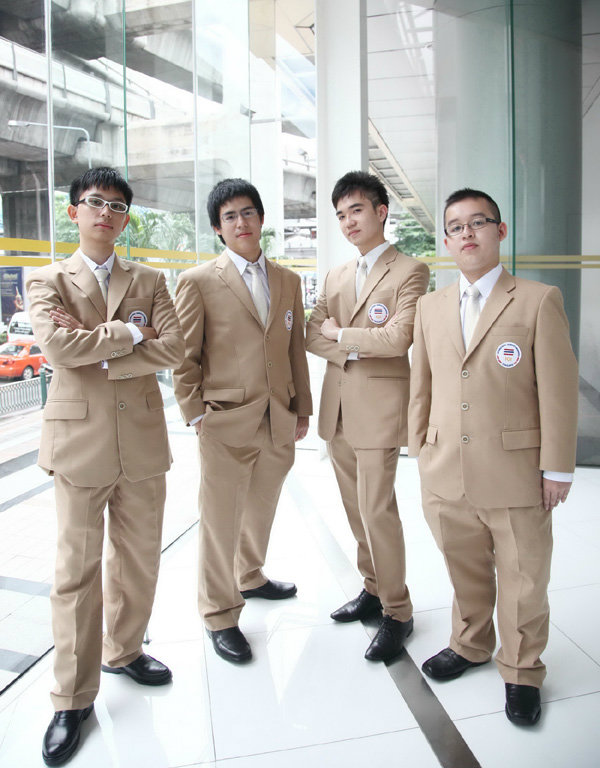 4 ตัวแทนประเทศไทย เข้าแข่งขันคอมพิวเตอร์โอลิมปิกระดับโลก