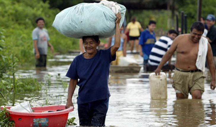 บัญญัติ 10 ประการป้องกันโรคและภัยที่มากับน้ำท่วม