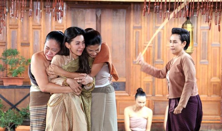 เปิดใจ 2 นักแสดงขวัญใจแฟน "บุพเพสันนิวาส"