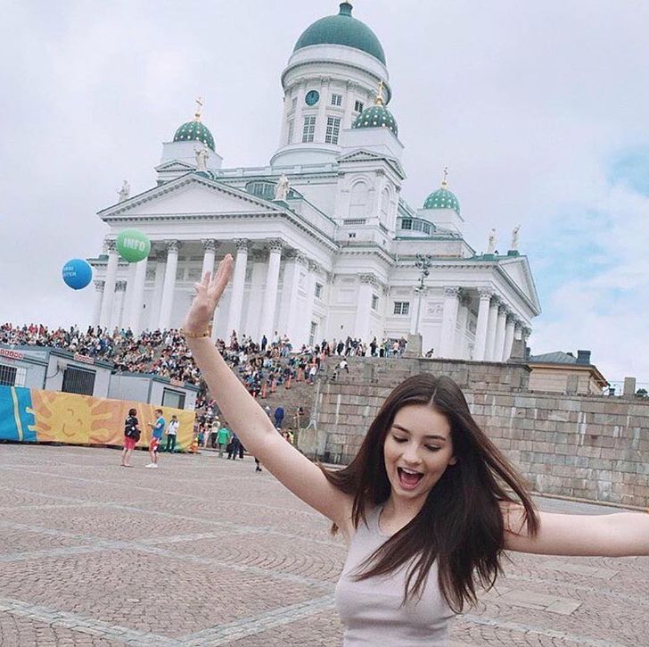 23594867_150546322343272_7692