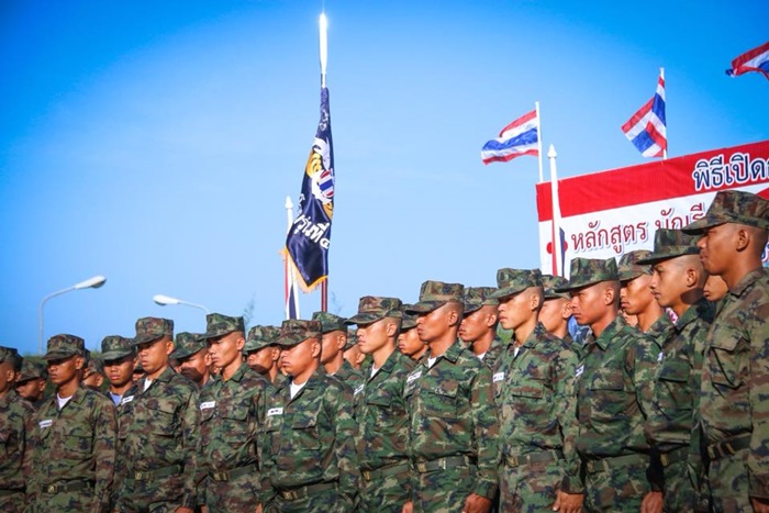 25395778_1429488703841191_378