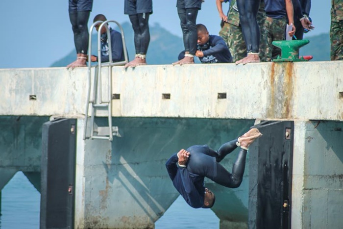 26906978_1464313373692057_296