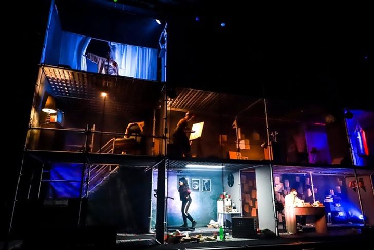 67949834_2675682739111131_478