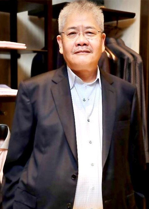 นายพจน์ นฤตรรกกุล ผู้ก่อตั้ง iGroup และ mangoSTEEMS 