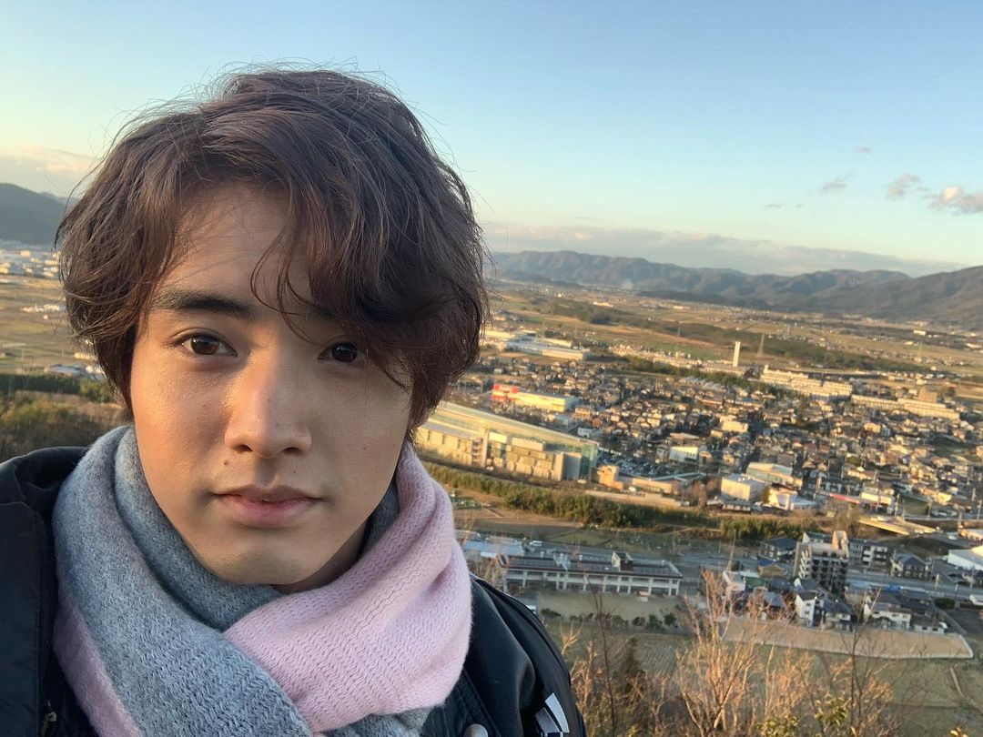 เออิจิ อาคะโซ