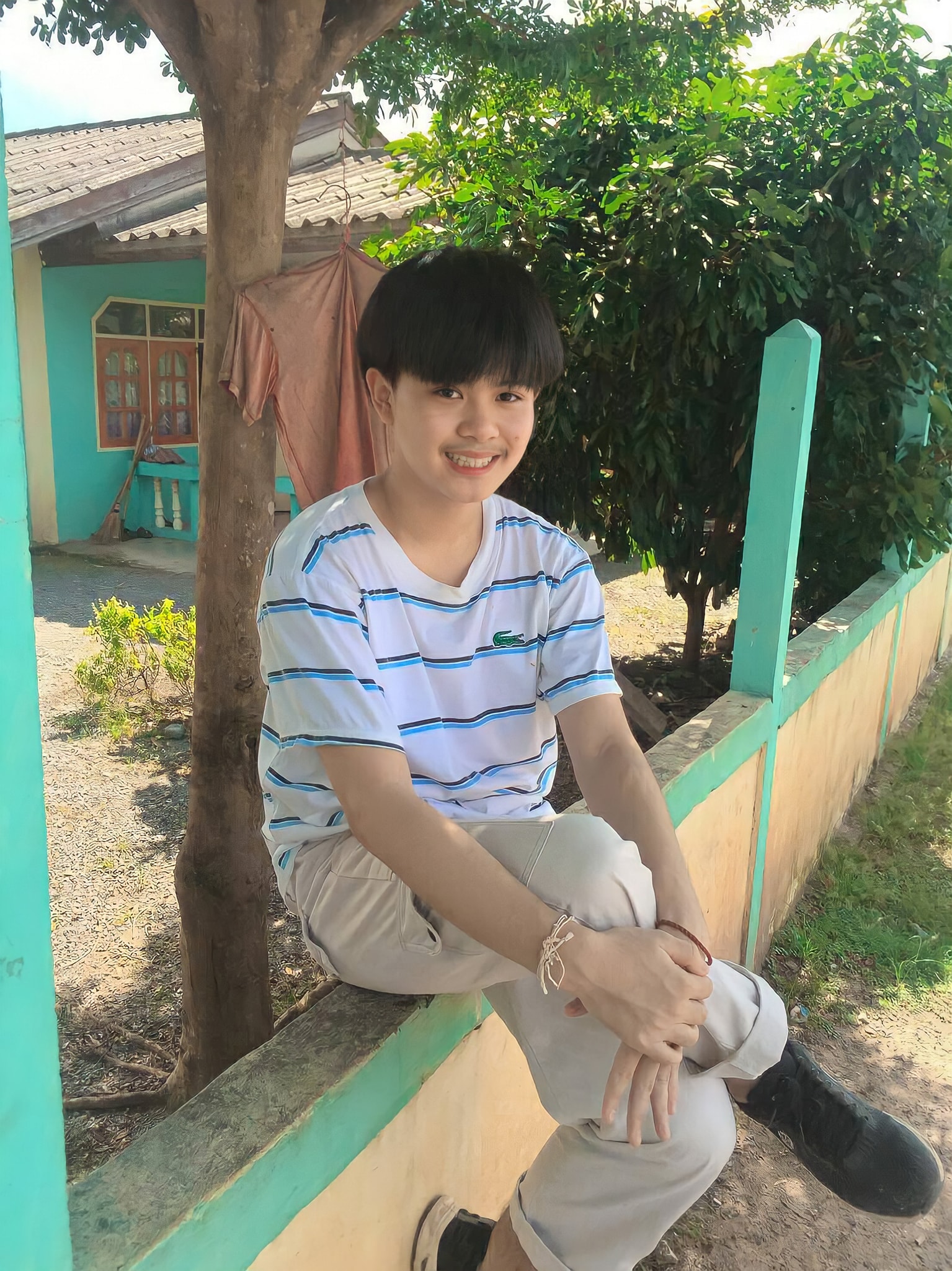 น้องเอิร์ท ลูกหาบ