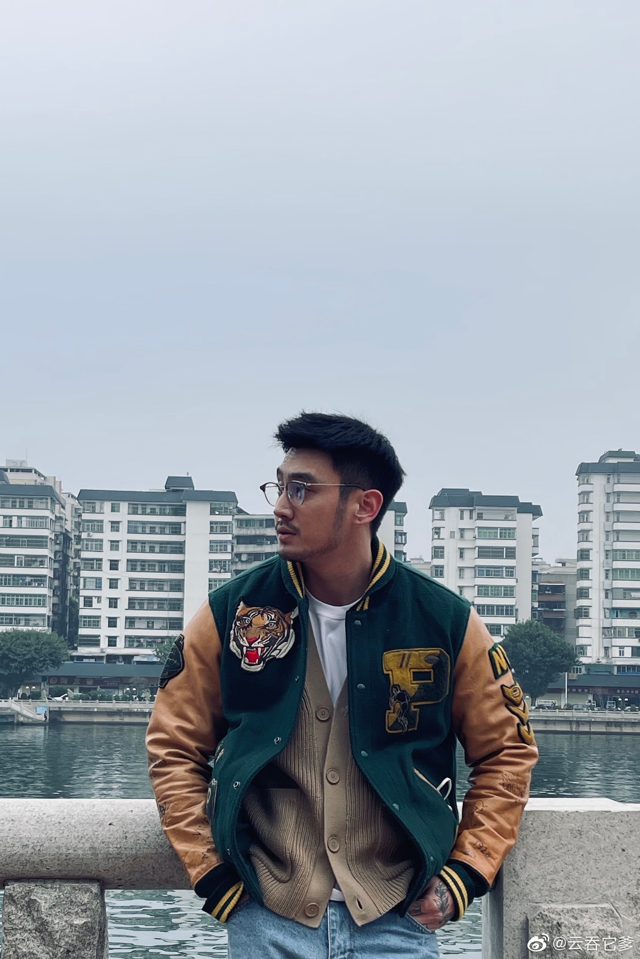 โจวอวิ๋นทุน