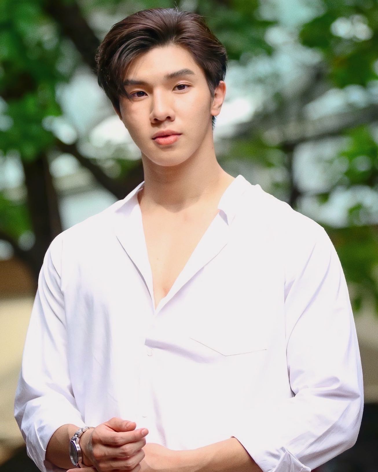 หล่งซื่อ ลี