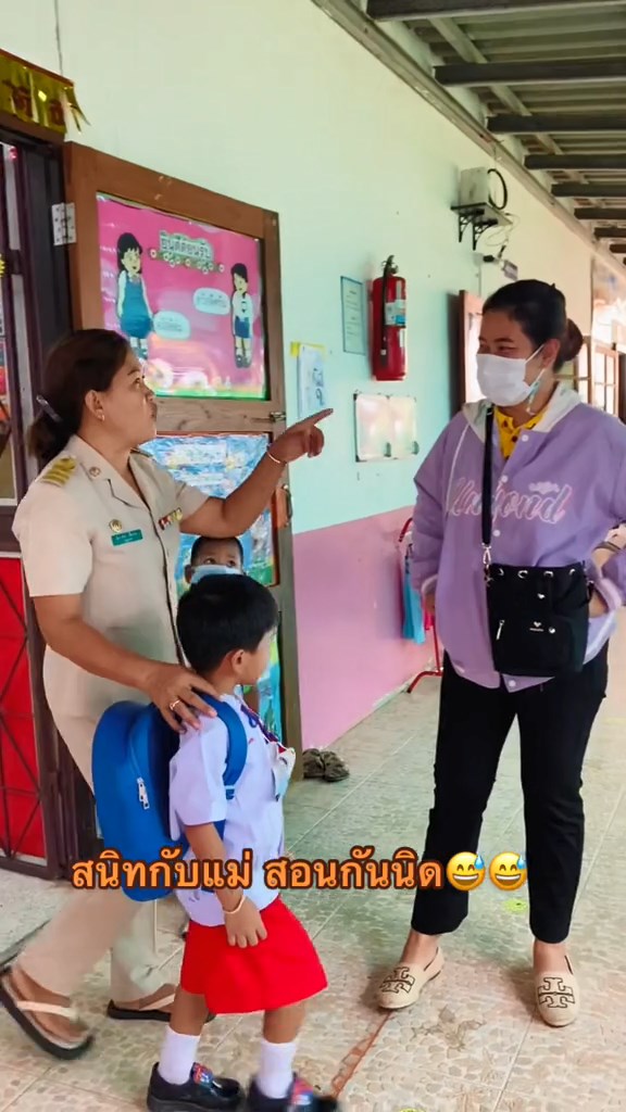 snaptik_7142422522229820699.m_1