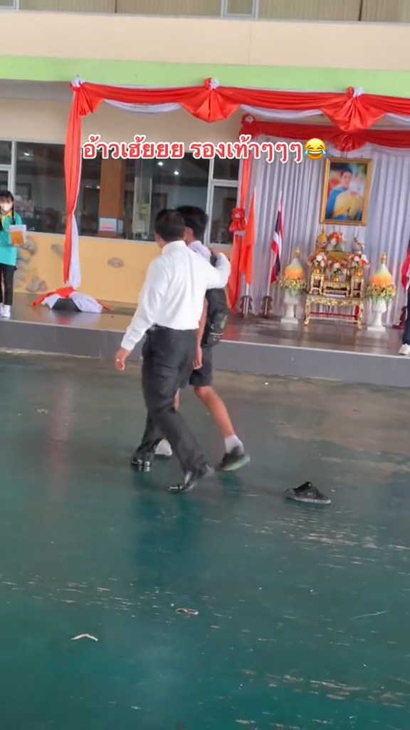 snaptik.app_72087978786916958_2