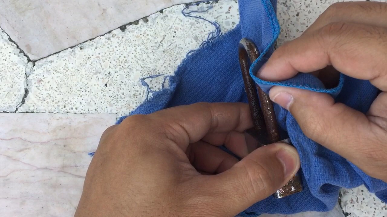 กำจัดคราบสนิมบนแม่กุญแจ