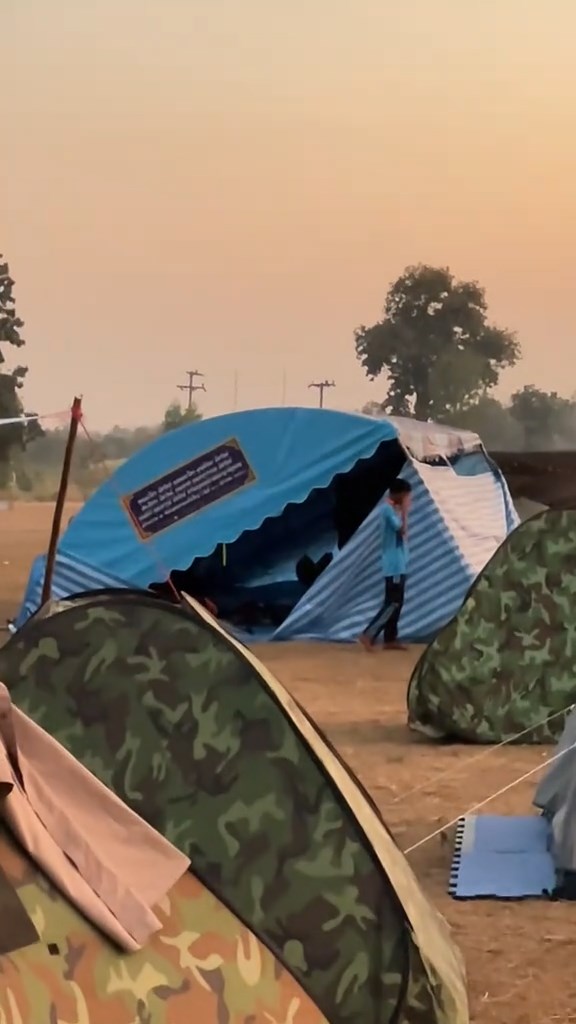 เตรียมเต็นท์มาเข้าค่าย