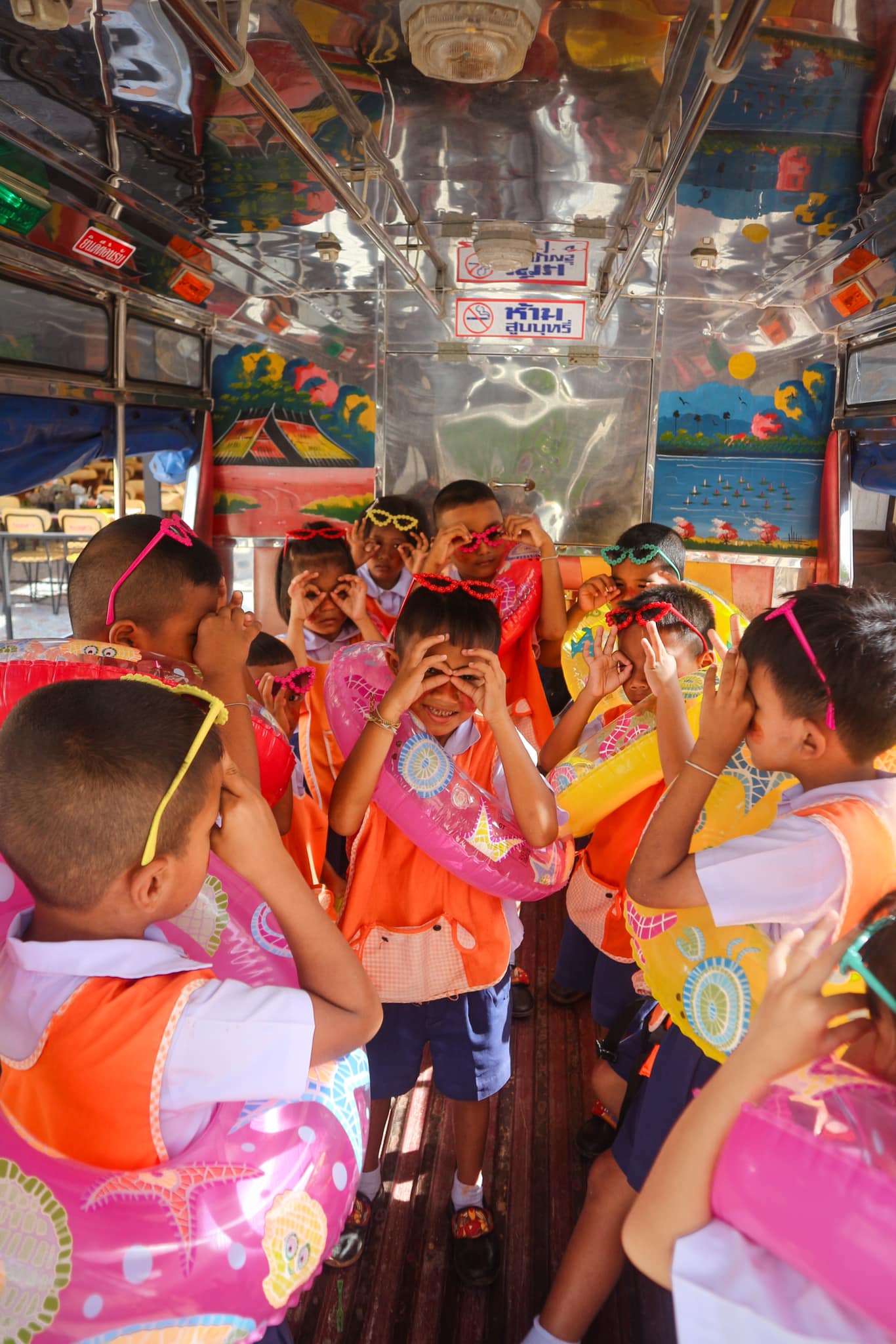 ถ่ายรูปเรียนจบ อ. 3