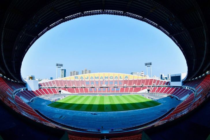 02-interior-rajamangala-stadi