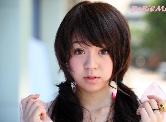 มาดูดาราทำหน้าตาแอ็บแบ๊วกันเถอะ