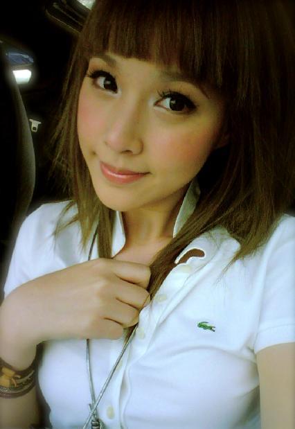 มาดูดาราทำหน้าตาแอ็บแบ๊วกันเถอะ