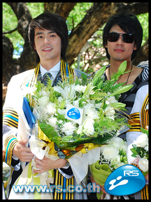 บีม นาเดีย หนูแหวน ปลื้ม เป็นมหาบัณฑิตป้ายแดงจากรั้วจามจุรี