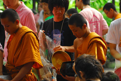 ปิดฉากรับน้องก้าวใหม่ จุฬาฯ 52 สนุกสนาน-อบอุ่นประทับใจ