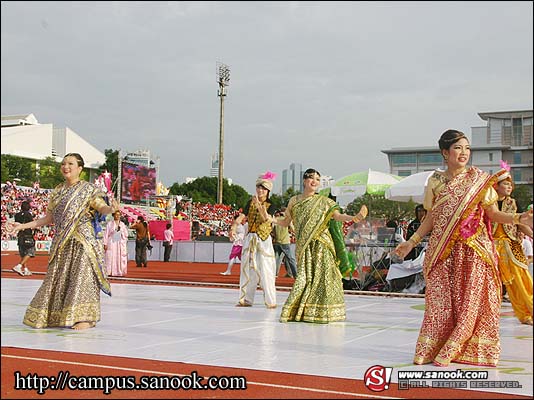 รวมภาพเด็ดงานบอลประเพณี