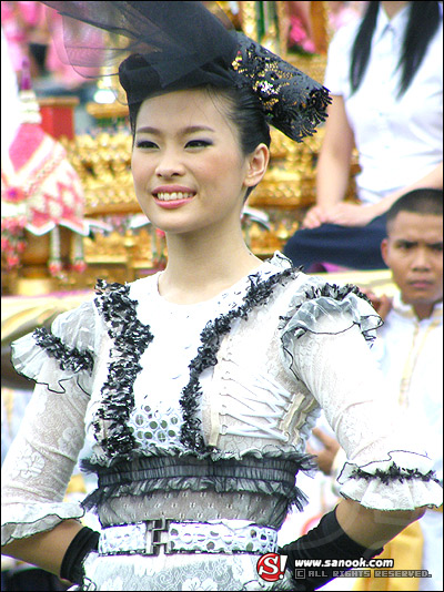 รวมภาพเด็ดงานบอลประเพณี