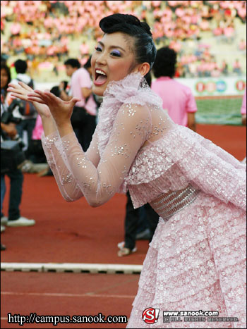 รวมภาพเด็ดงานบอลประเพณี