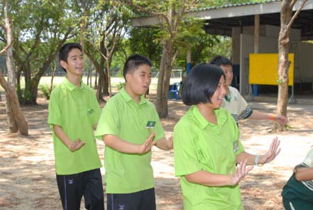 โครงการโดนใจ ของน้องๆ แฟนต้ายุวทูต