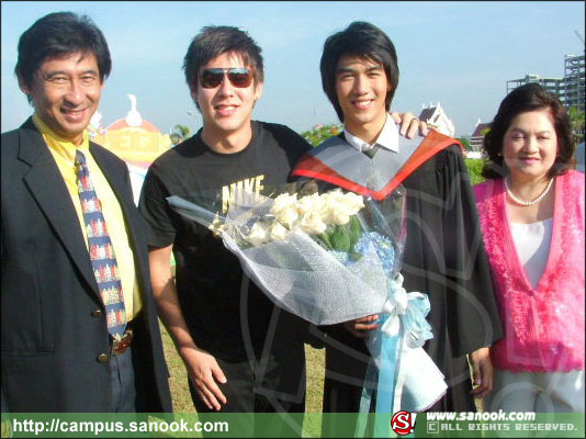 เป๊ก-เปรมณัช รับพระราชทานปริญญาบัตร