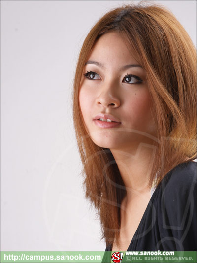 พลอย ณัชชา ชาติละออง คณะวารสารศาสตร์ มหาวิทยาลัยธรรมศาสตร์