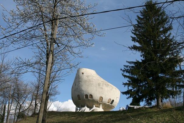 20. Weird House in Alps 