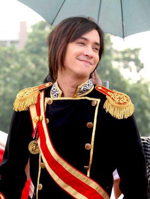 หลุยส์ สก็อต