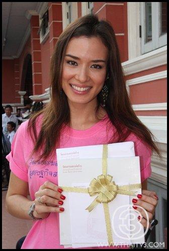ซูซี่ สุษิรา แน่นหนา