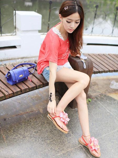 แฟชั่นเสื้อผ้า