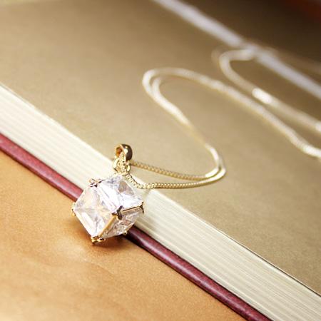 สร้อยคอแฟชั่น