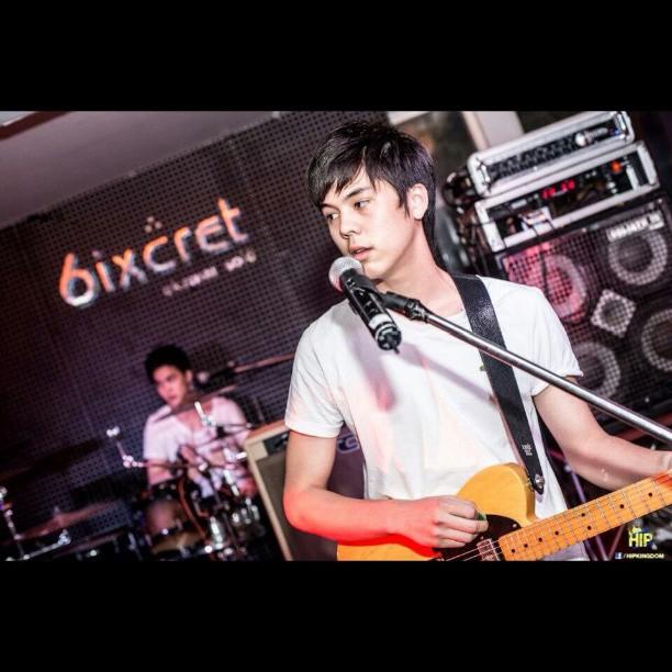 พีช พชร จิราธิวัฒน์