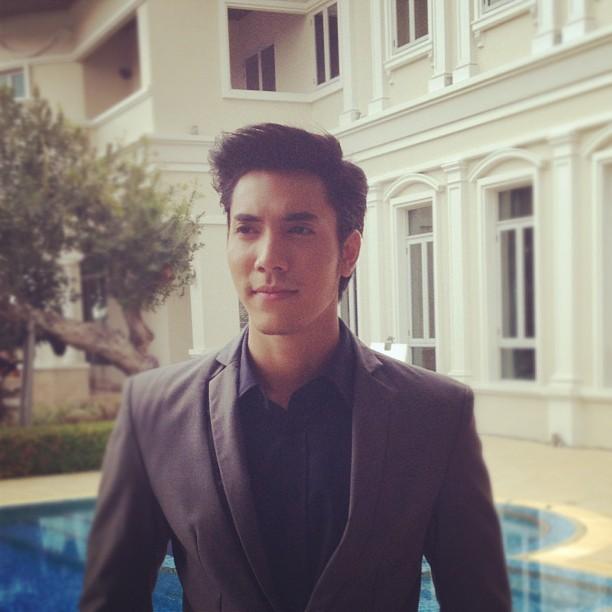 ไม้ วฤษฎิ์ ศิริสันธนะ
