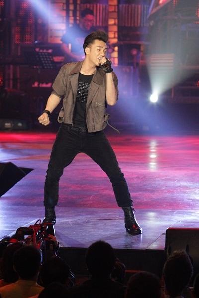 The Star 9 คอนเสิร์ตโจทย์เพลงร็อค